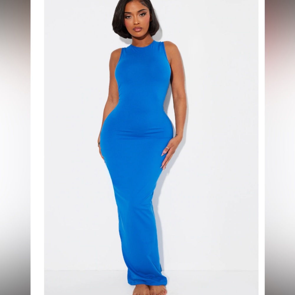 PrettyLittleThing Shape Vibrant Blue Maxi Dress